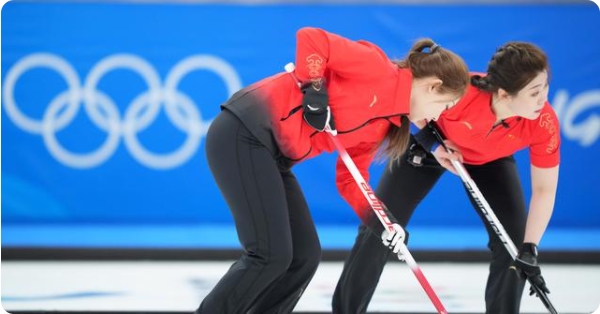 北京冬季五輪カーリング女子1次リーグ　中国が日本に敗れる