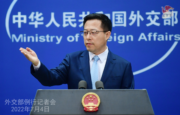 釣魚島周辺海域での中国艦艇の活動は正当で合法、日本はあれこれ言うべきでない