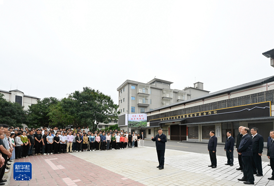 習近平総書記「揺るぎなく改革を全面的に深化し、高水準の対外開放を拡大」