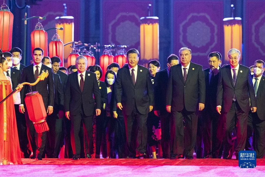 習主席夫妻が中国・中央アジアサミットに出席する各国首脳夫妻のため歓迎式典を開催