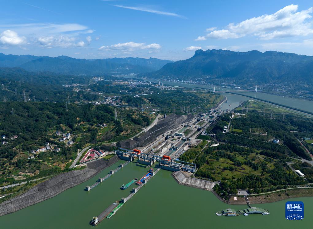 三峡閘門の1月から9月までの通過貨物量が過去最高の1億2700万トンに　湖北省