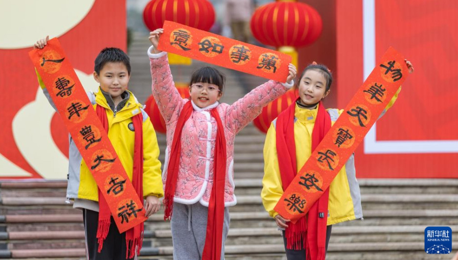 全国各地で盛り上がる春節歓迎ムード                    春節（旧正月、2024年は2月10日）を控え、中国各地では、春節を歓迎するムードが盛り上がりを見せている。詳細>