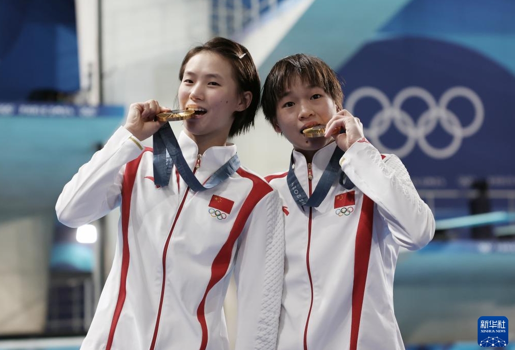 女子シンクロ10メートル高飛び込みで中国の陳芋汐/全紅嬋ペアが金　パリ五輪