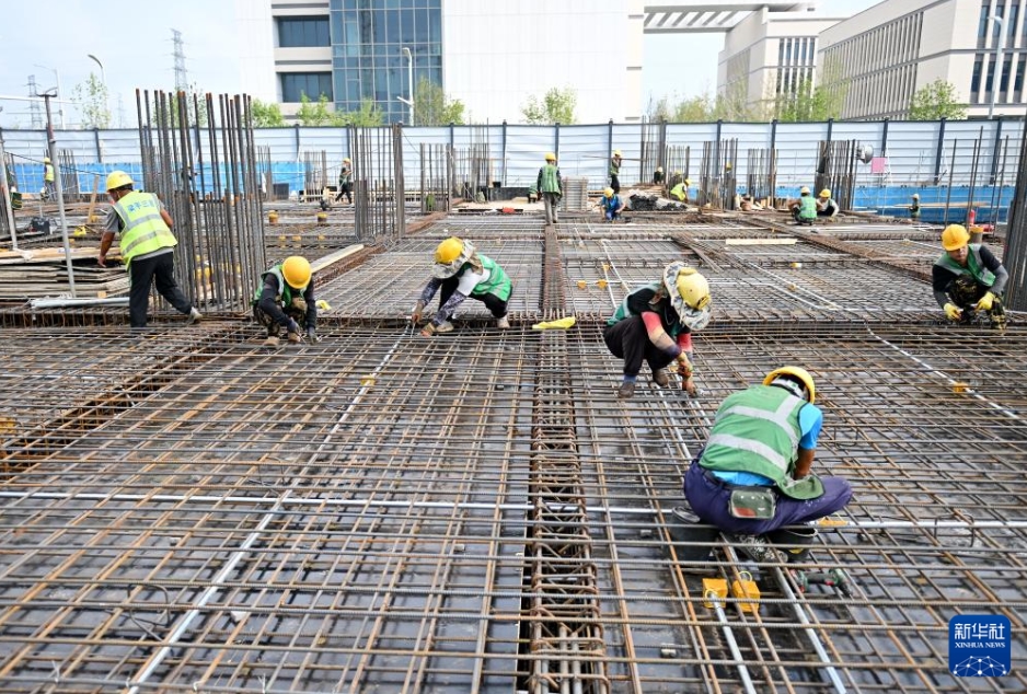 順調に建設が進む雄安科学イノベーションセンター　河北省