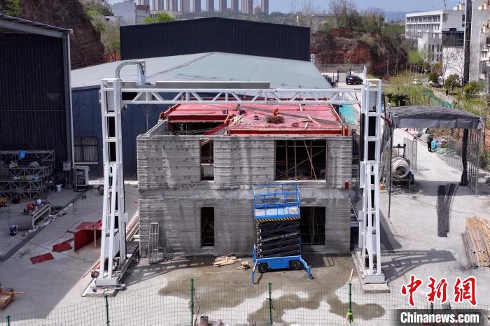 「プリンター」で作った2階建ての建物が上棟　湖北省宜昌