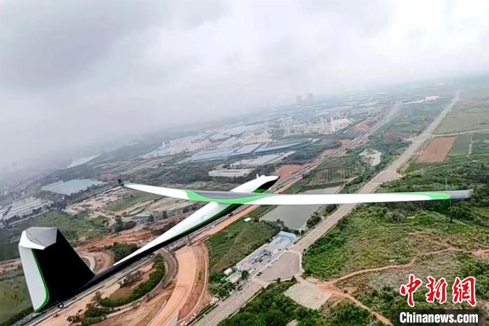 飛行中の水素燃料ドローン。（写真提供：中国航空工業集団成都飛機工業<集団>有限責任公司）