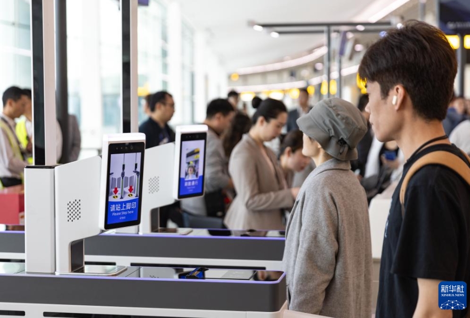 重慶江北国際空港第3ターミナルビルB棟の運用スタート