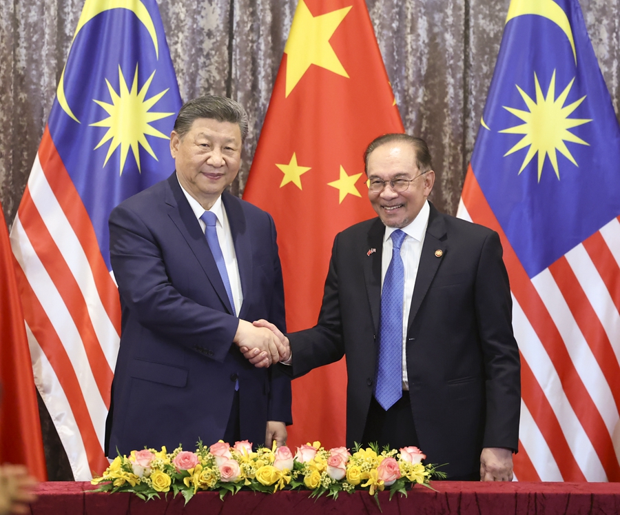 習近平国家主席がマレーシアのアンワル首相と会談