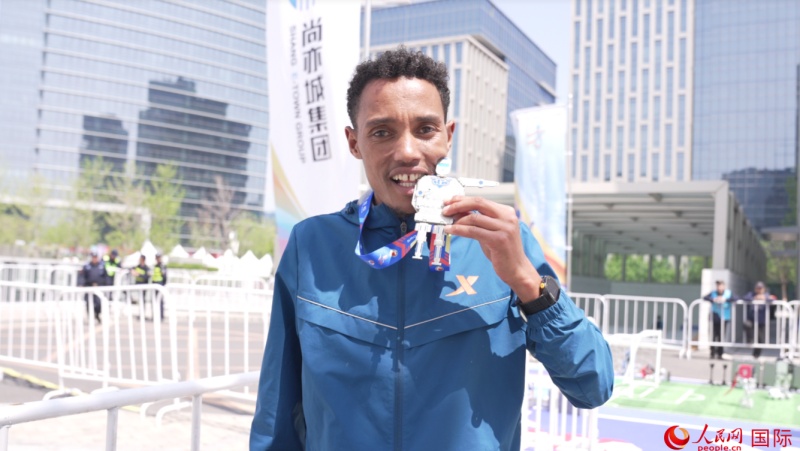    今大会の男子の部で準優勝したエチオピアのヤイド・デメケ・ツル選手(撮影・袁蒙)。