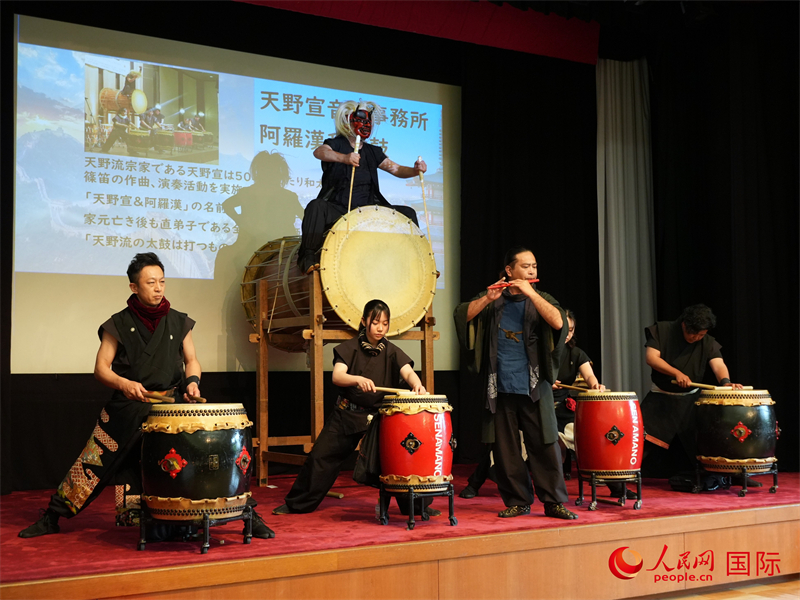 写真：太鼓パフォーマンス（撮影・許可）