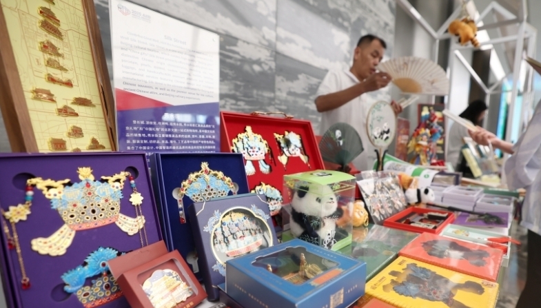 「北京博物館シーズン文化クリエイティブ月間」がスタート                    「朝陽区博物館の城建設大会と北京博物館シーズン文化クリエイティブ月間」のオープニングセレモニーが7月3日、北京市で開催された。会場では、2025年「北京博物館シーズン文化クリエイティブ月間」のシリーズイベントがスタートした。北京市は今年、国際博物館デーのメイン会場として、第1回「北京博物館シーズン」イベントを立ち上げた。詳細>