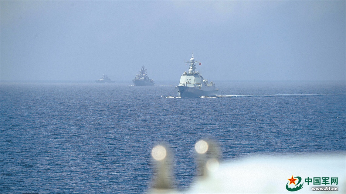 中露合同軍事演習「海上連合2025」は3日から海上実動演習段階に入った。（撮影・王可）