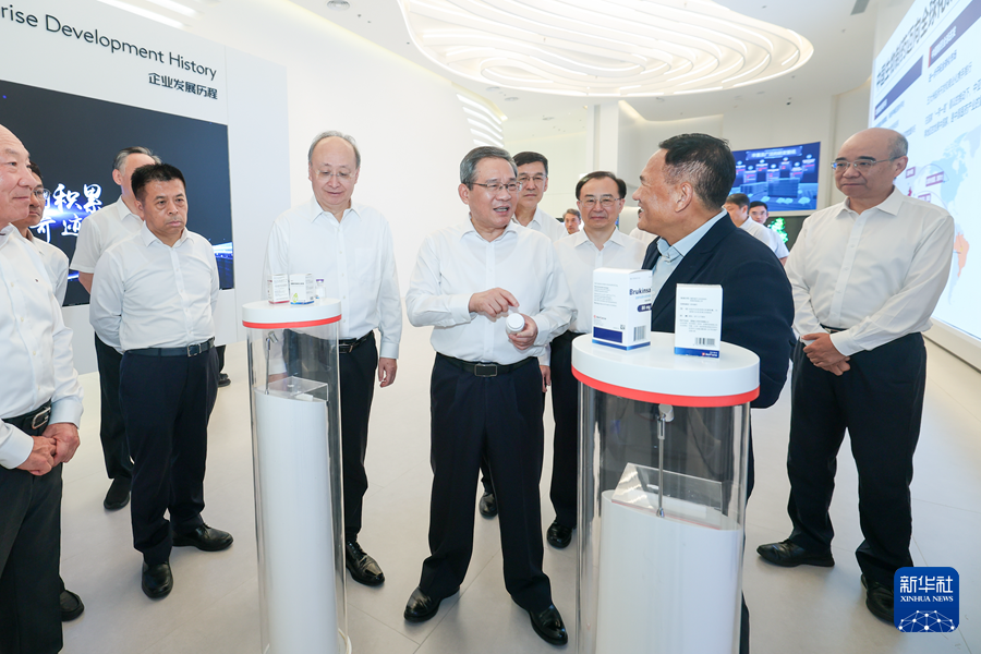 李強総理が北京でバイオメディカル産業の発展状況を視察