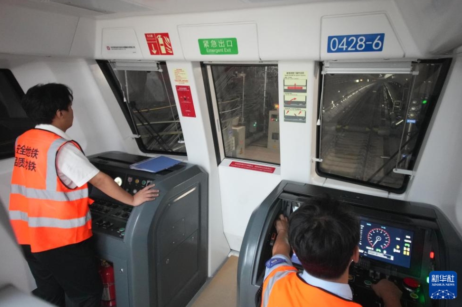 中国初のカルスト地形を通過する地下鉄が試運転を開始　山東省