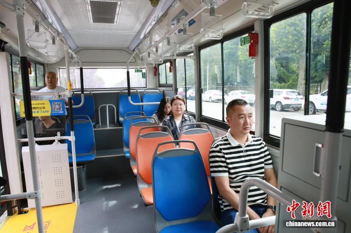 「ラストワンマイル」問題を解決する「オンライン予約バス」が登場　四川省成都