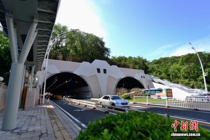 中国で初の「2階建てトンネル」が開通　福建省