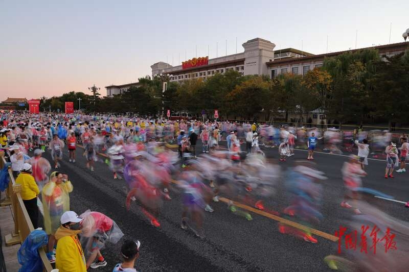 2025北京マラソンでランナー3万2000人が走る！