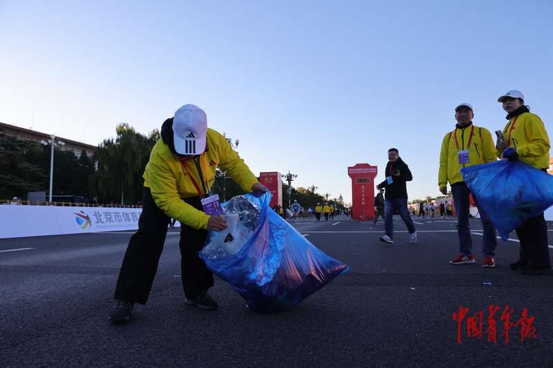 2025北京マラソンでランナー3万2000人が走る！