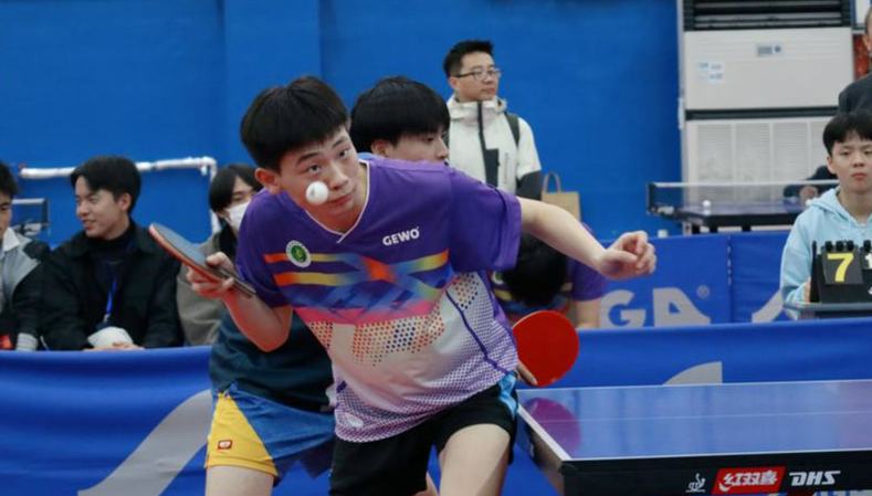 河南省と日本三重県が青少年卓球友好試合を開催                    中国の河南省と日本の三重県国際友好都市青少年卓球友好試合が今月5－7日までの3日間、河南省体育局で開催された。詳細>