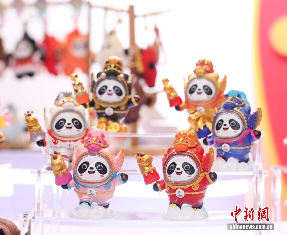 「氷墩墩」の午年特別記念版バージョン「馬墩墩」発表　北京