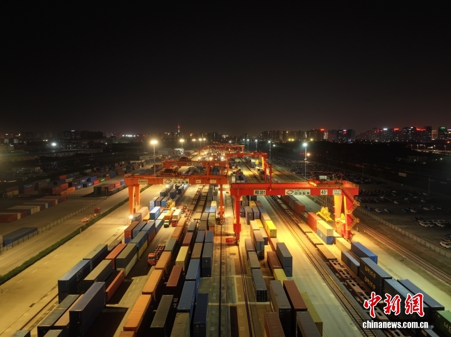 独ハンブルク直行「全行程ダイヤ」中欧班列が発車