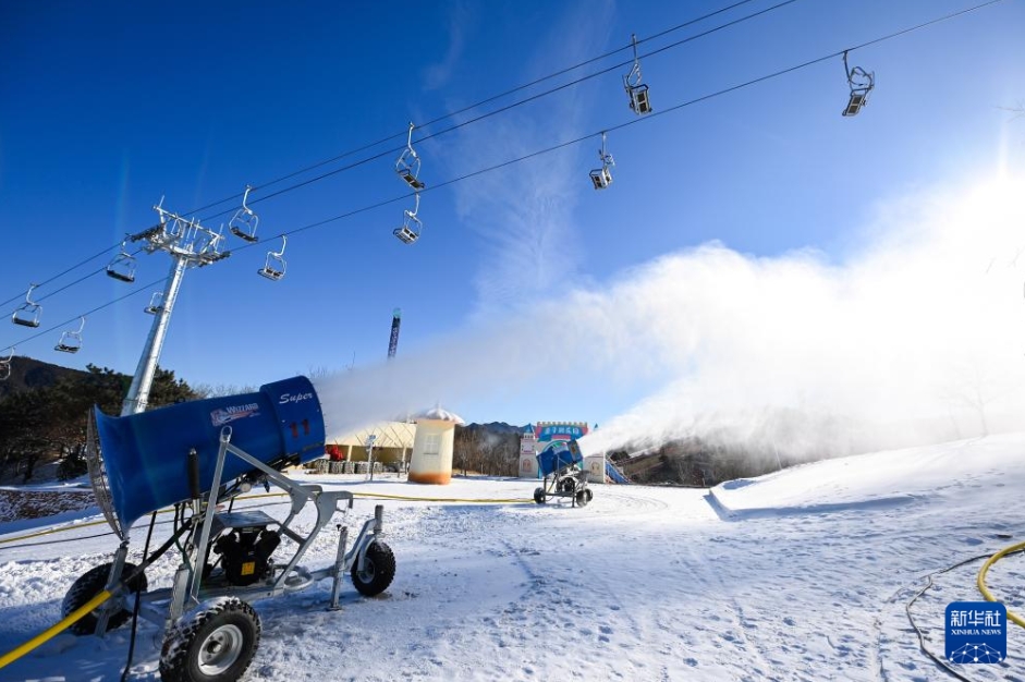 燕山山麓で活況が続く氷雪経済　天津