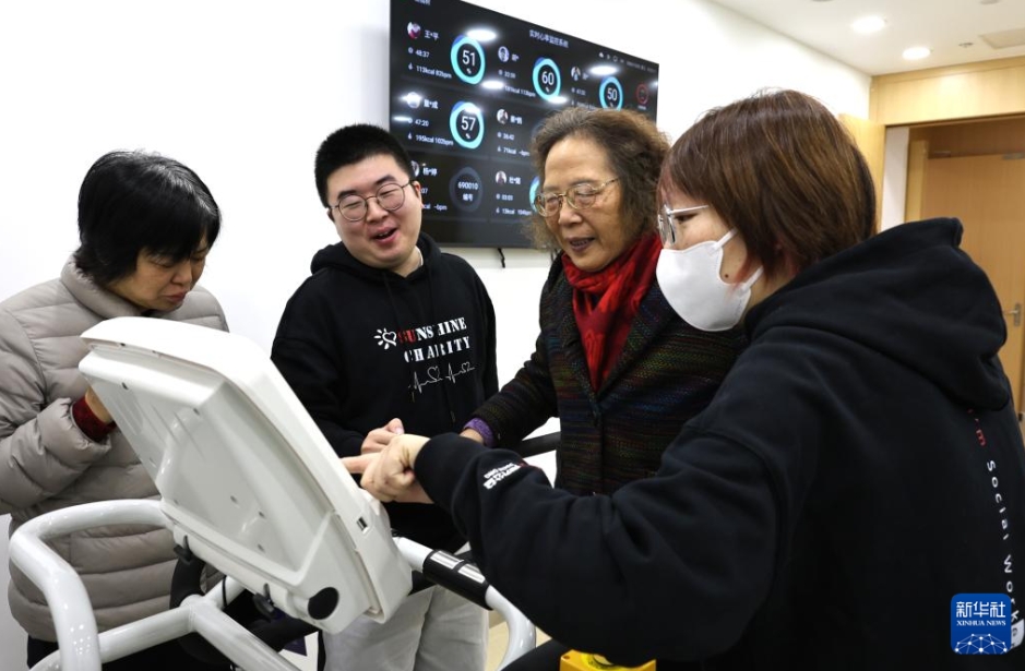 上海、コミュニティとリハビリ・フィットネスを融合した新システムを構築