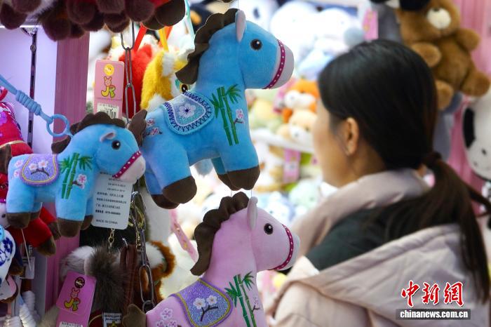 早くも年越しムード高まる「世界のスーパー」　浙江省義烏