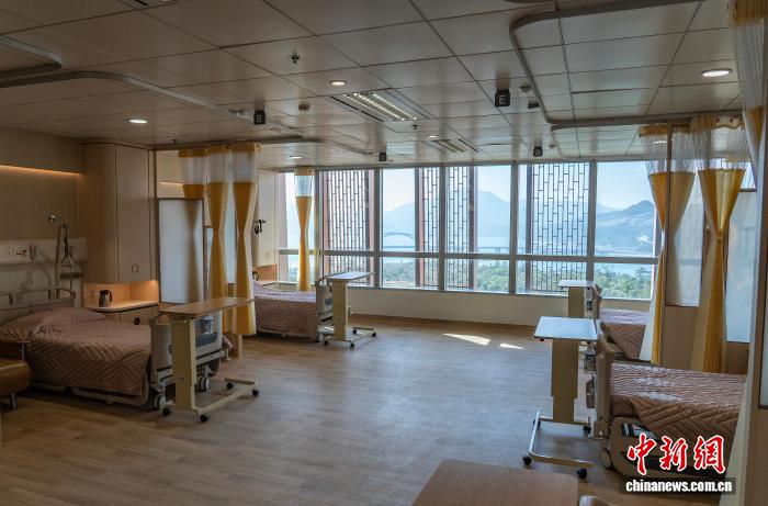 香港初の中医学病院が段階的サービスをスタート