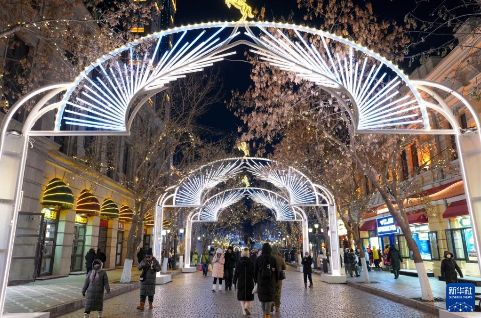 百年の歴史ある冬の目抜き通りをそぞろ歩き　黒竜江省哈爾浜