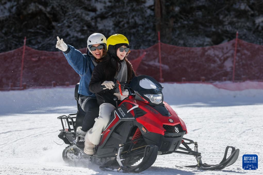 ウィンタースポーツを楽しむイベントが四川省で開幕