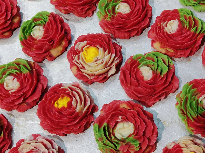 牡丹の花ジャム入りパイ菓子が人気の年越し商品に　河南省洛陽