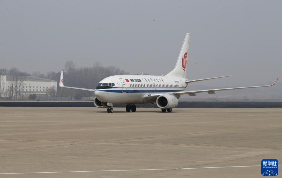 中国国際航空機が平壌に到着　中朝間の旅客便が運航再開