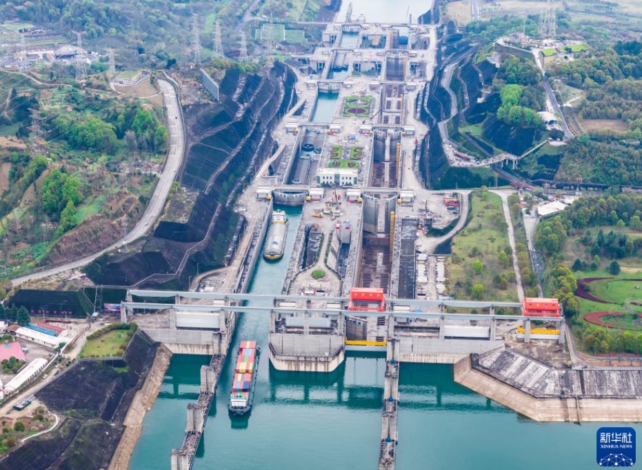 三峡ダム南線船閘の点検作業が後半に突入　三峡ハブの航行保障は万全