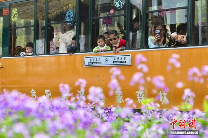 初めての「春休み」を満喫する子どもたち　安徽省合肥