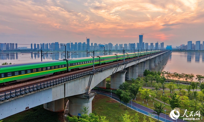 鉄道旅客輸送の全体的機能の向上に取り組む江西省南昌市