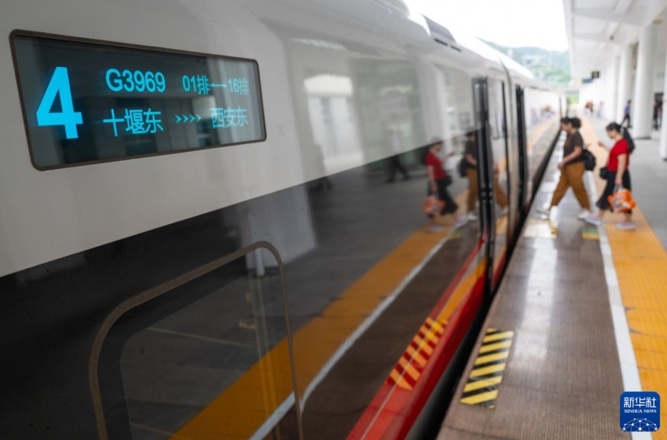陝西省西安市と湖北省十堰市を結ぶ高速列車が開通