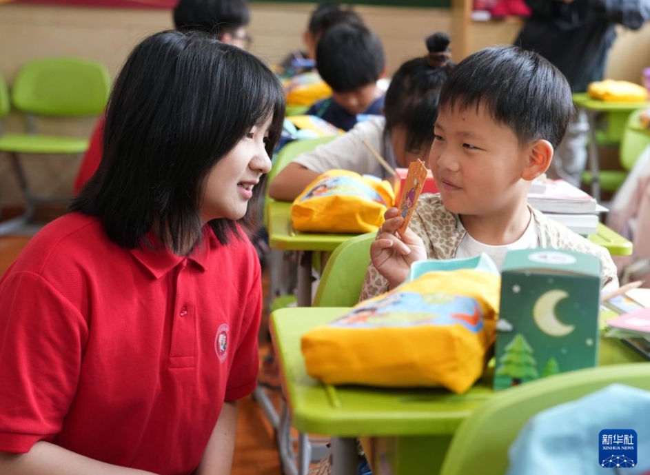 夏休み期間中の小学生を対象とした学童クラスがスタート　上海市