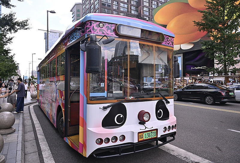 「夜の錦官城巡り」テーマバスが近く運行開始　四川省成都