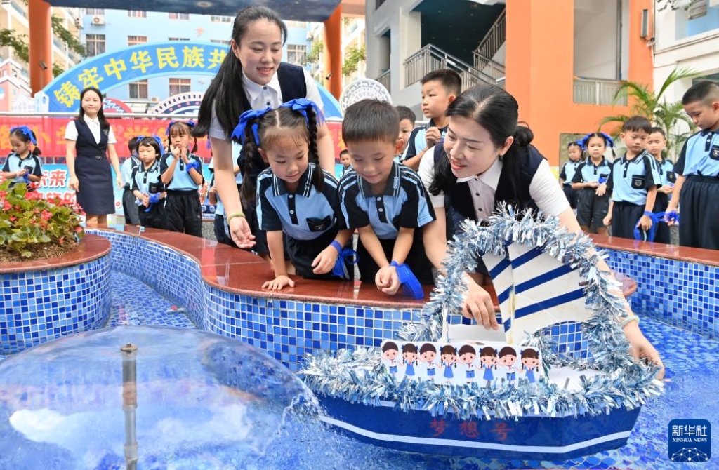 中国各地で新学期がスタート