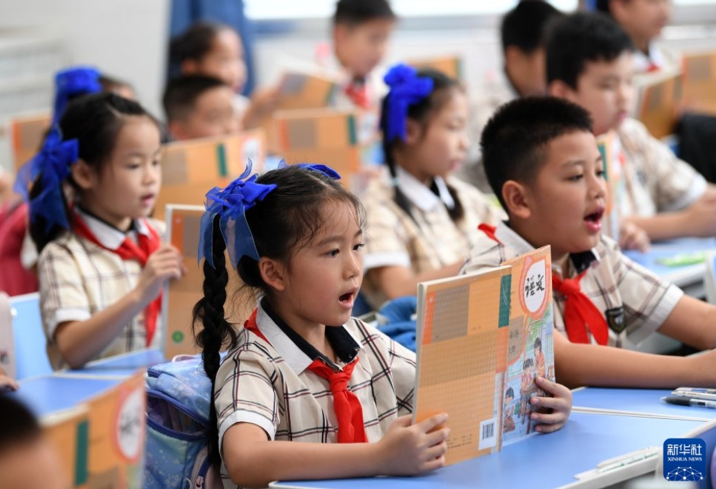 中国各地で新学期がスタート