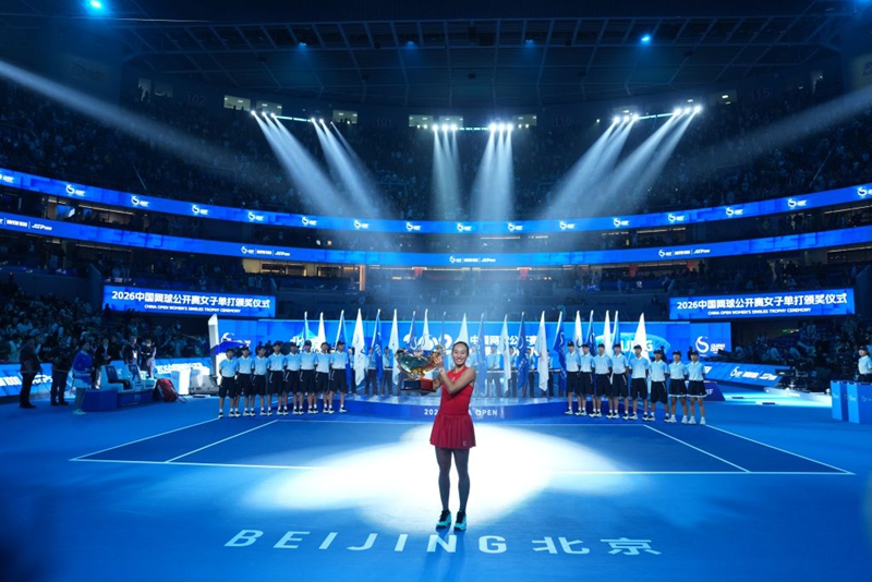 中国女子テニスの鄭欽文選手がチャイナ・オープンで初優勝