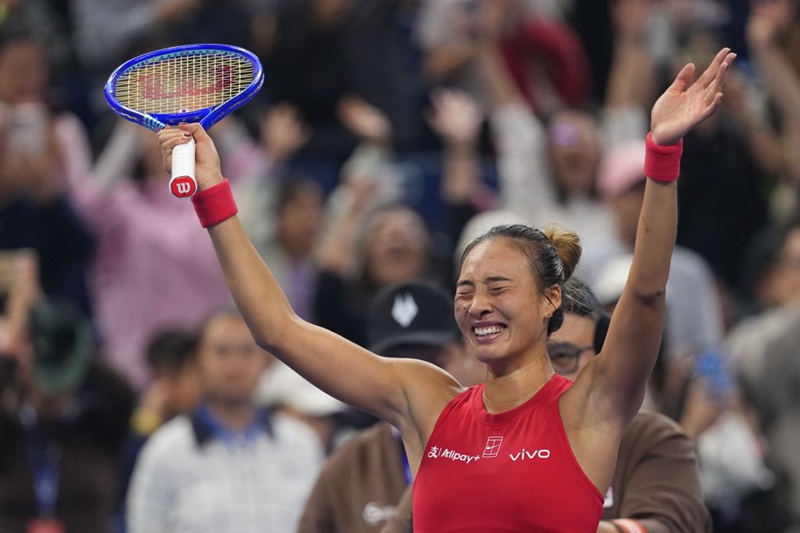 中国女子テニスの鄭欽文選手がチャイナ・オープンで初優勝