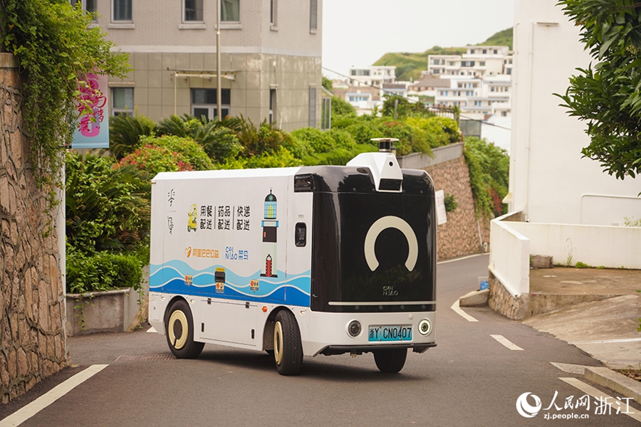 島に住む高齢者たちの食卓をサポートする無人自動運転車　浙江省嵊泗