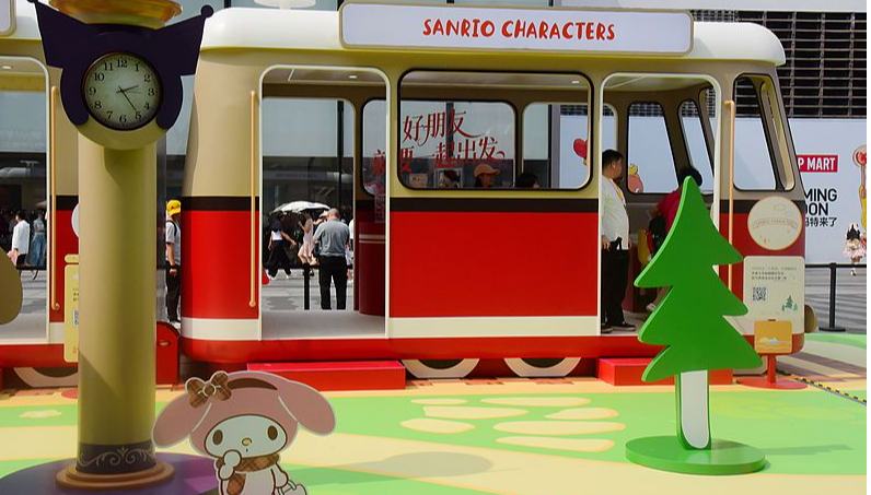 サンリオ「なかよし列車」ポップアップイベント開催　浙江省杭州                    浙江省杭州市にある湖浜in77に隣接する湖浜歩行者天国で8月17日、サンリオの「なかよし列車」をテーマとするポップアップイベントが開催された。詳細>