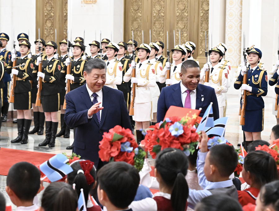習近平国家主席がボツワナのボコ大統領と会談